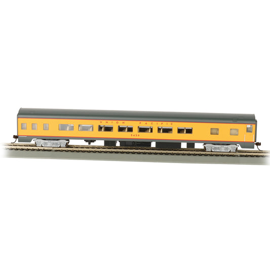 Bachmann USA 14204 85' Smooth-Side Coach - Union Pacific HO Gauge