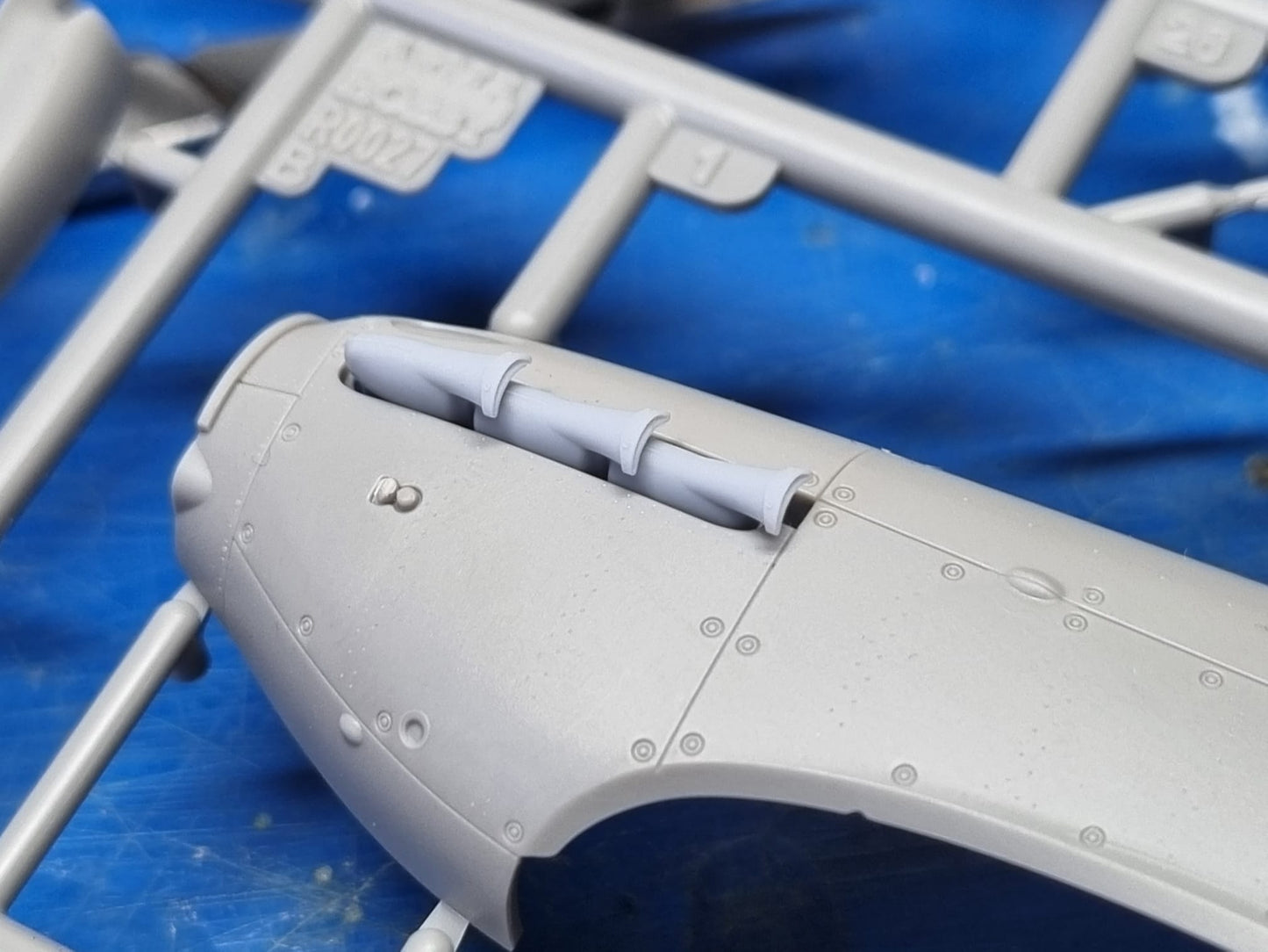 Art Scale 200-A48001 1:48 Hawker Hurricane Mk.II exhaust