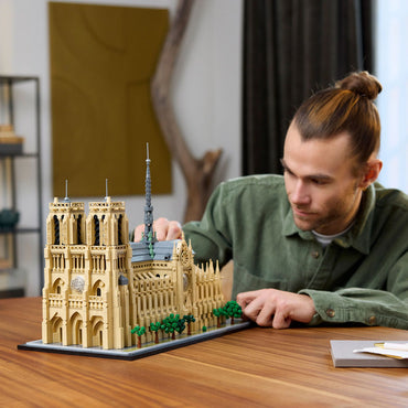 LEGO Architecture 21061 Notre-Dame de Paris Age 18+ 4383pcs