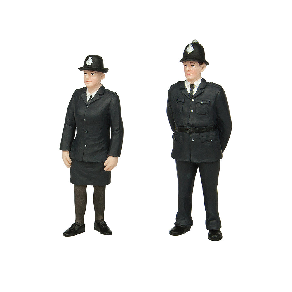 Bachmann Scenecraft 22-189 Policeman and Policewoman G Gauge