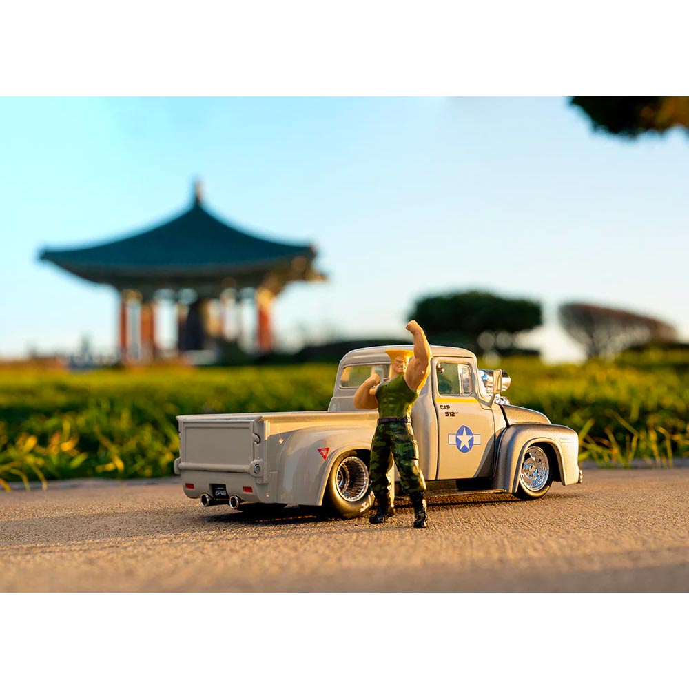 Jada Street Fighter 1956 Ford F-100 & Guile Figure 1:24 Diecast Car 253255057SSU