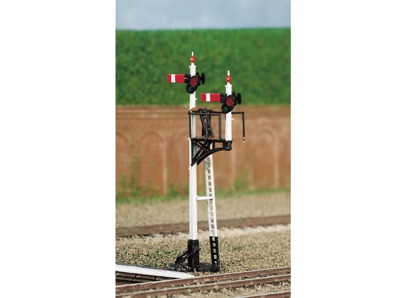 Ratio 262 Junction or Bracket Signal, Home or Distant N Gauge Kit