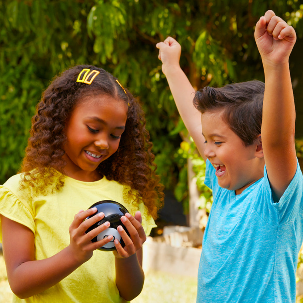 Magic 8 Ball Original Classic Fortune-Telling Toy Age 6+ Mattel