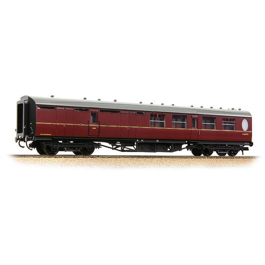 Bachmann Branchline 34-462 LNER Thompson Brake Second Corridor BR Maroon