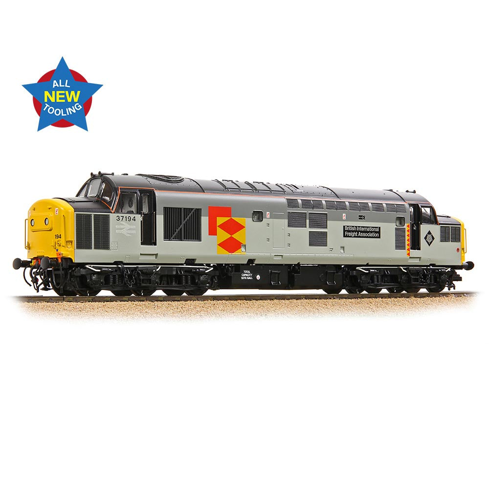 Bachmann Branchline 35-307 Class 37/0 Centre Headcode 37194 'British Int. Freight Assoc.' BR RF