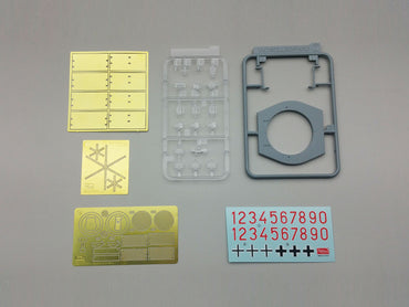Amusing Hobby 35A004 LEOPARD VK1602 1:35 Model Kit