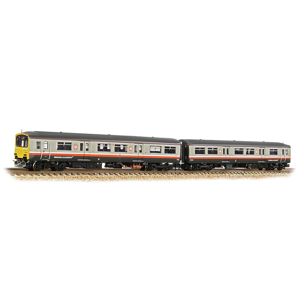 Graham Farish 371-336 Class 150/1 2-Car DMU 150133 BR GMPTE (Regional Railways)