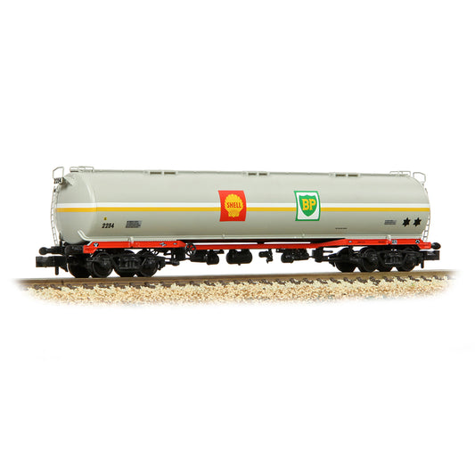 Graham Farish 373-564A BR 102T TEA Bogie Tank Wagon 'Shell/BP' Grey