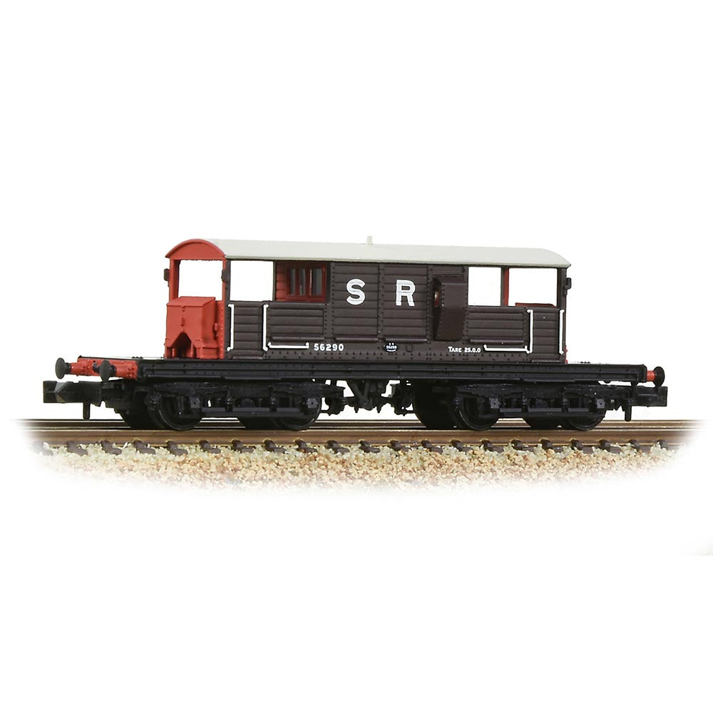 Graham Farish 377-875A SR 25T 'Queen Mary' Brake Van SR Brown
