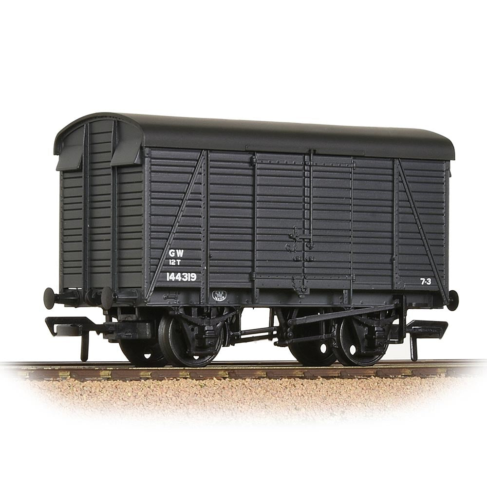 Bachmann Branchline 38-083A SR 12T 2+2 Planked Ventilated Van GWR Grey