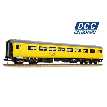 Bachmann Branchline 39-682ADC BR Mk2F ex-TSO Staff Coach Network Rail Yellow