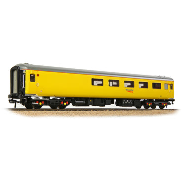 Bachmann Branchline 39-689 BR Mk2F ex-RFB Staff Coach Network Rail Yellow