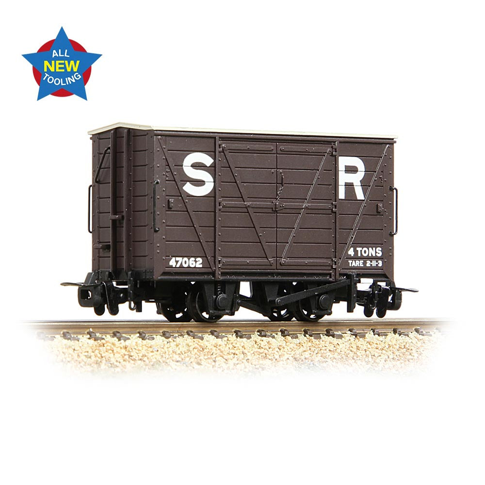 Bachmann Narrow Gauge RNAD Box Van SR Brown OO9 Gauge