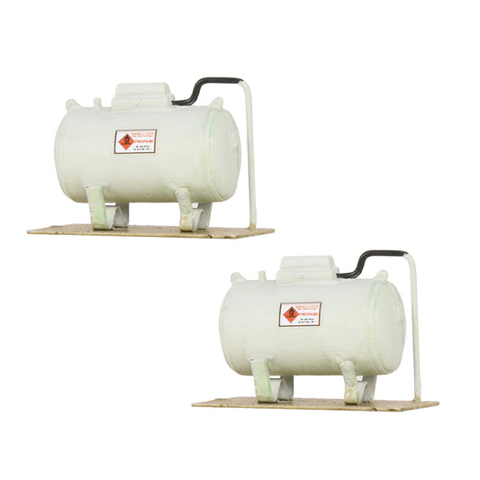 Bachmann Scenecraft 44-536 Two Domestic/Small Industrial Tanks OO Gauge