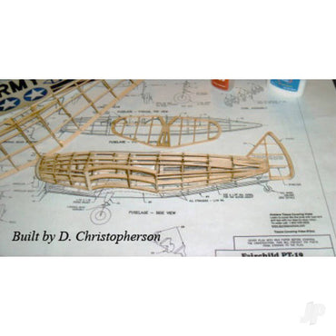 Dumas PT-19 Fairchild (44.5cm) (224) 5500842