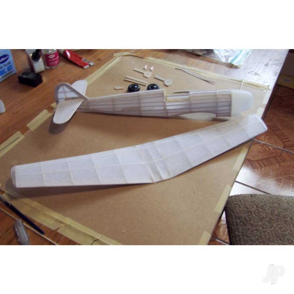 Dumas ME 109g Messerchmitt (45.72cm) (225) 5500844