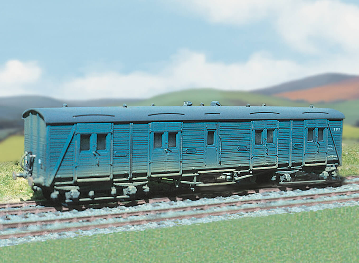 Parkside PC592 SR/BR 28ton Bogie 'B' Van Kit HO/OO Gauge