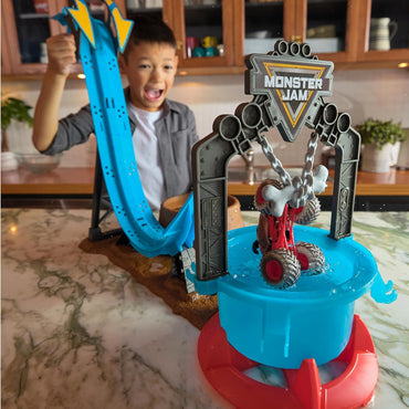 Monster Jam Mud Blasters Monster Mutt Dalmatian Dunk Tank 1:64 Playset