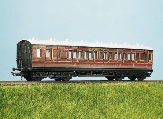 Parkside PC713 LMS 48 feet Suburban Coach Kit HO/OO Gauge