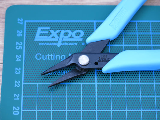 Xuron 485 Long Nose Smooth Pliers