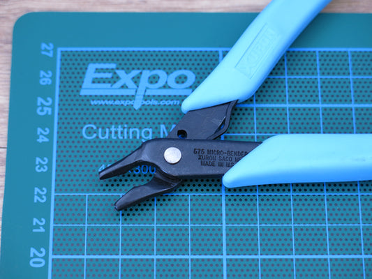 Xuron 575 Micro Former Bending Pliers