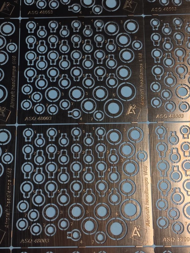 A-Squared AASQ48003 1:48 Aircraft Headlight Frames