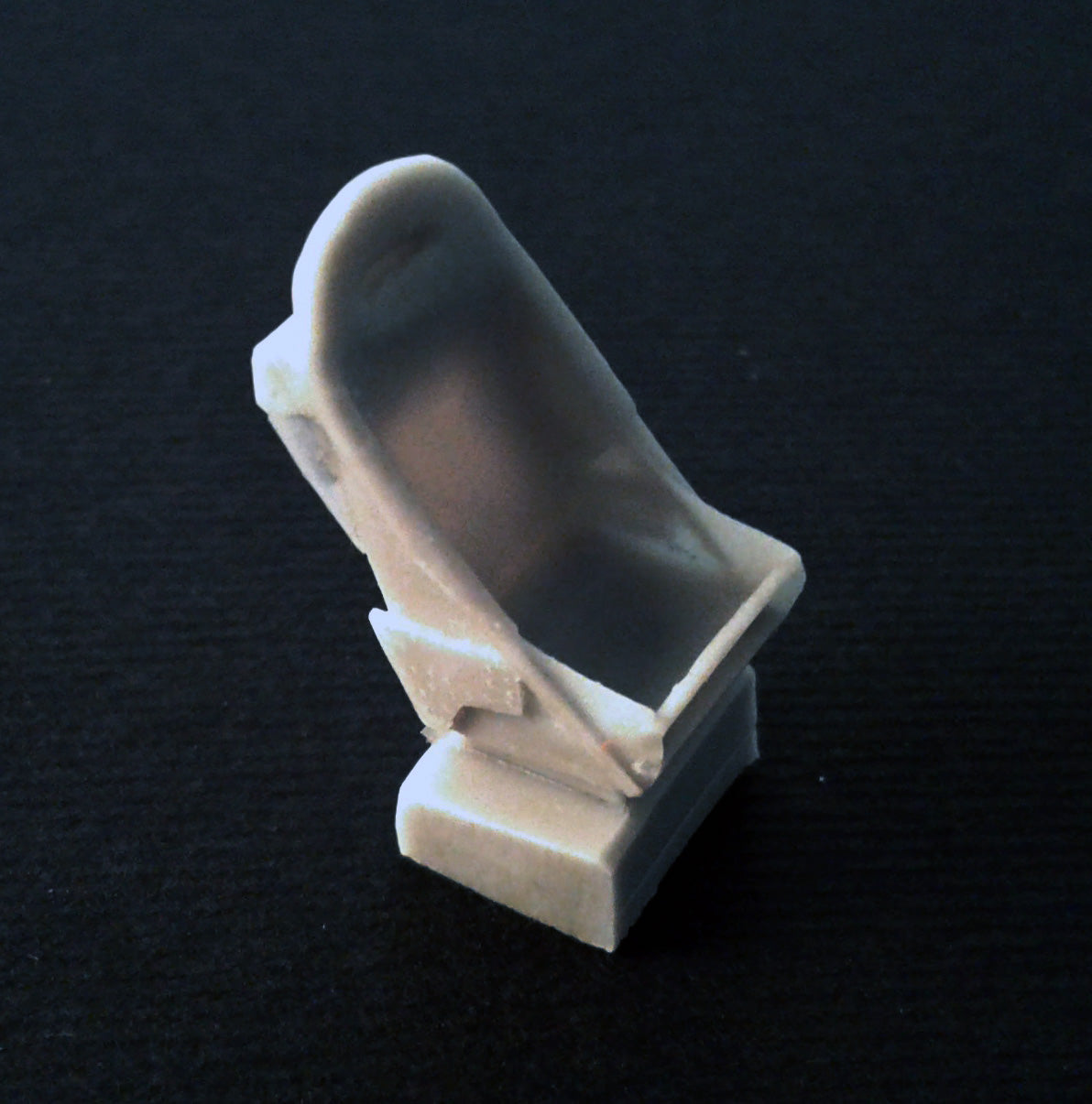 Aims AIMS48P010 1:48 Junkers Ju-88 un-armoured pilot seat for any Ju 88 kit