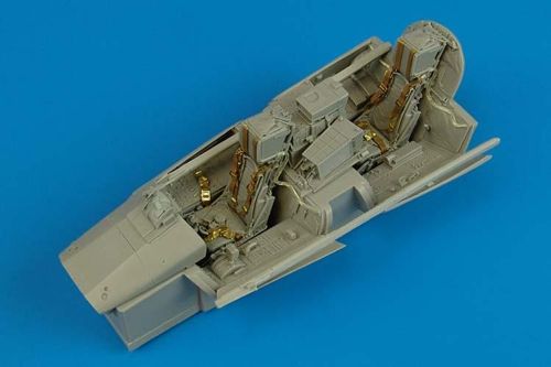 Aires AIRE2130 1:32 Panavia Tornado IDS cockpit set