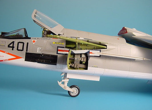 Aires AIRE4175 1:48 Vought F-8E Crusader gun bay