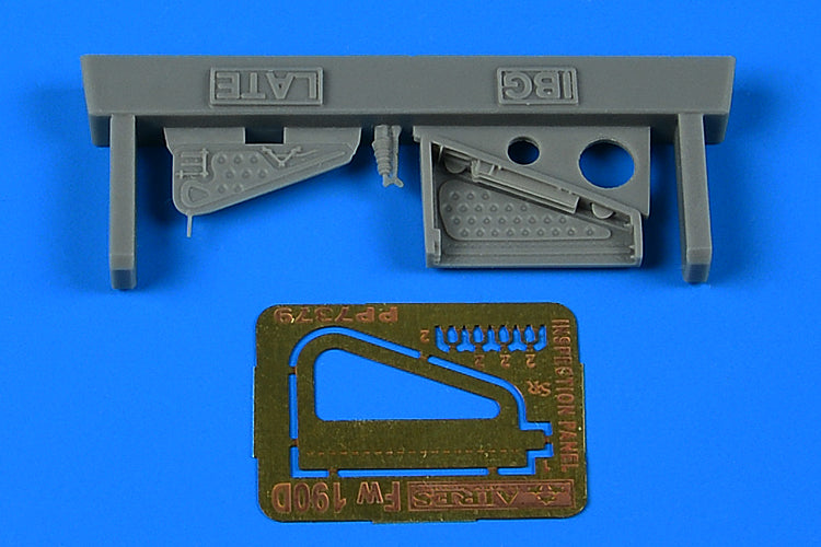 Aires AIRE7379 1:72 Focke-Wulf Fw-190D inspection panel