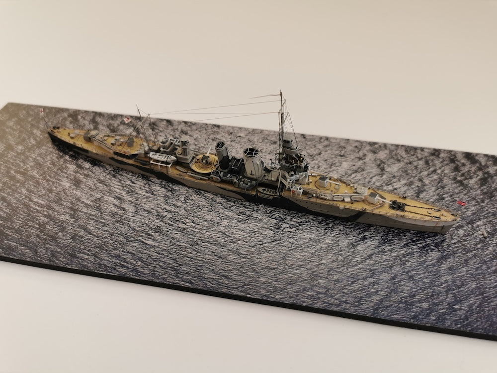 AJM Models AJM700-031 1:700 H.M.S