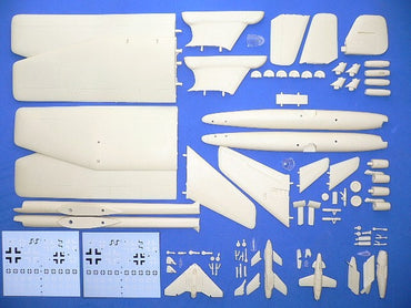 Anigrand Craftswork ANIG4023 1:144 Daimler-Benz Project-A Parasite bomber system