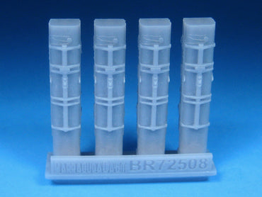 Barracuda Studios BCR72508 1:72 RAF Small Bomb Containers