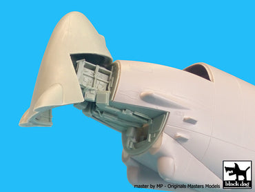 Blackdog BDOA72019 1:72 Boeing B-52G Stratofortress nose radar