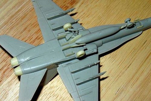 Brengun BRL144104 1:144 F/A-18C Hornet Canopy & Resin Parts