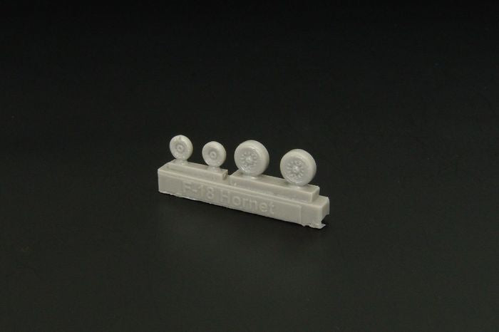 Brengun BRL144148 1:144 McDonnell-Douglas F/A-18C/D Hornet wheels