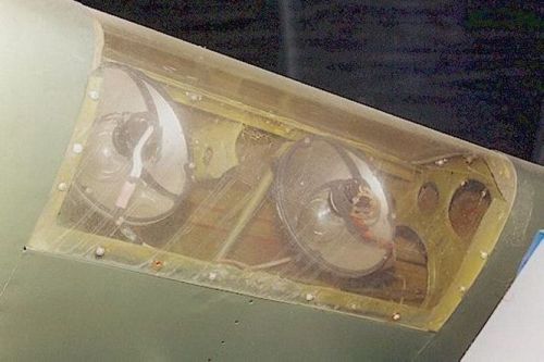 Brengun BRL32015 1:32 British landing lights -- PE set of landing lights