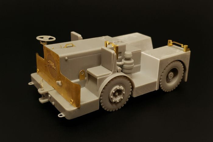 Brengun BRS48013 1:48 UK Tugmaster deck tractor