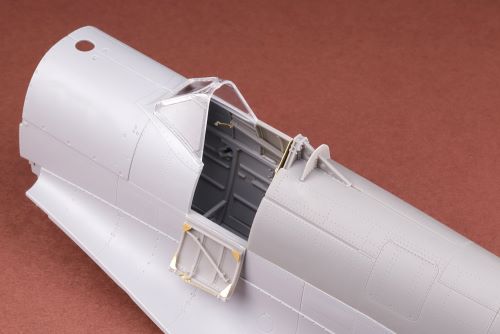 Attitude BUC-24023 1:24 Spitfire/Seafire Fuselage Conversion