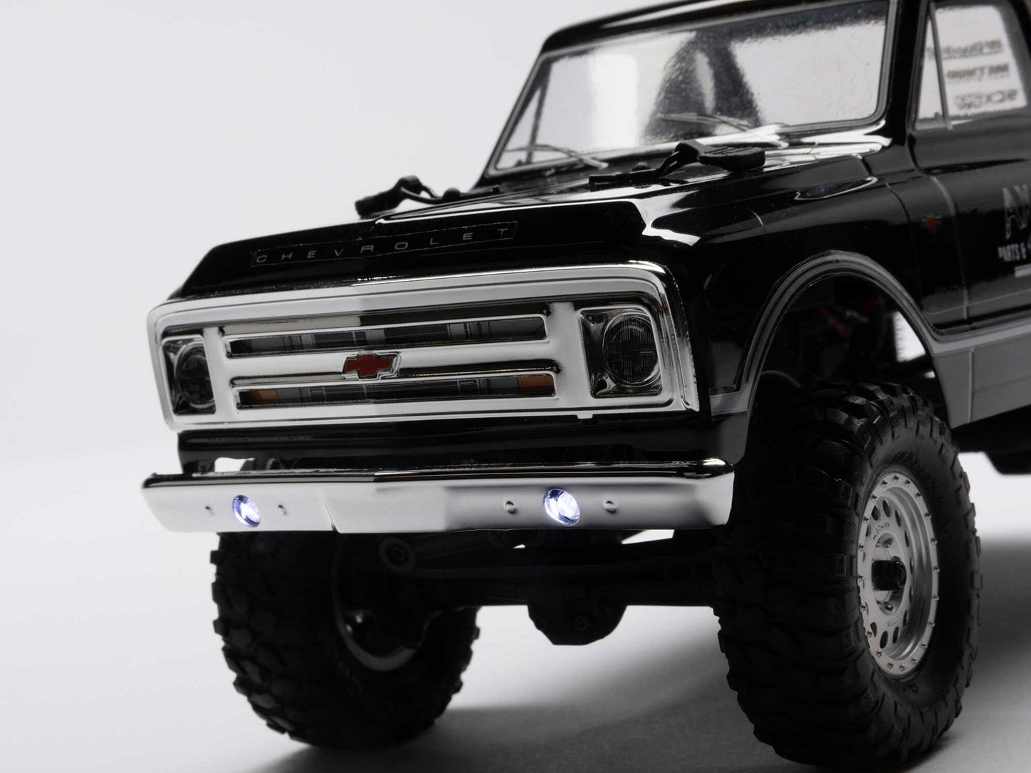 Axial SCX24 1967 Chevrolet C10 4WD RC Rock Crawler RTR - Black 1:24 AXI00001V2T4