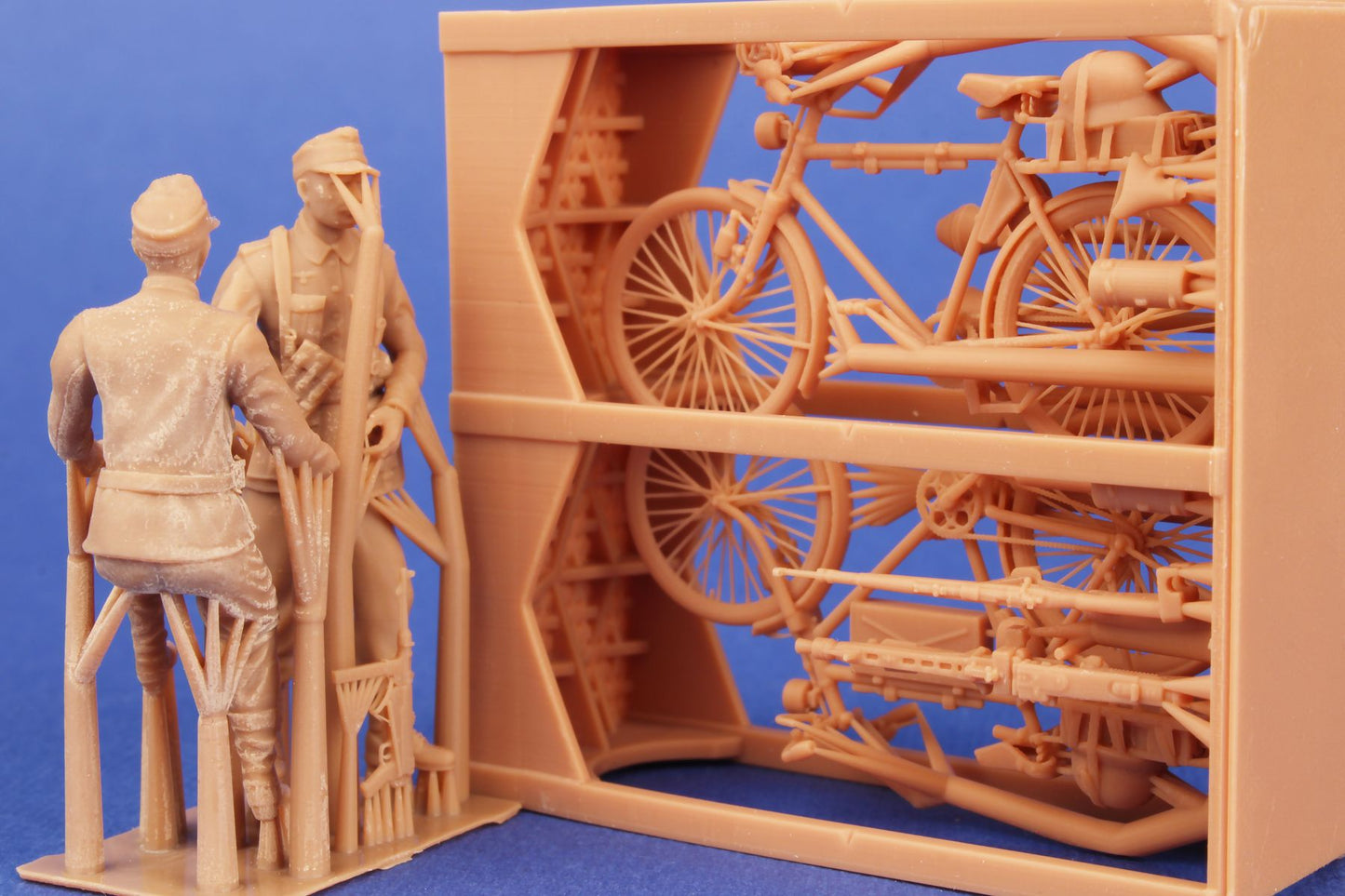 CMK/Czech Master Kits CMF48406 1:48 Wehrmacht Soldiers with Military Bicycles