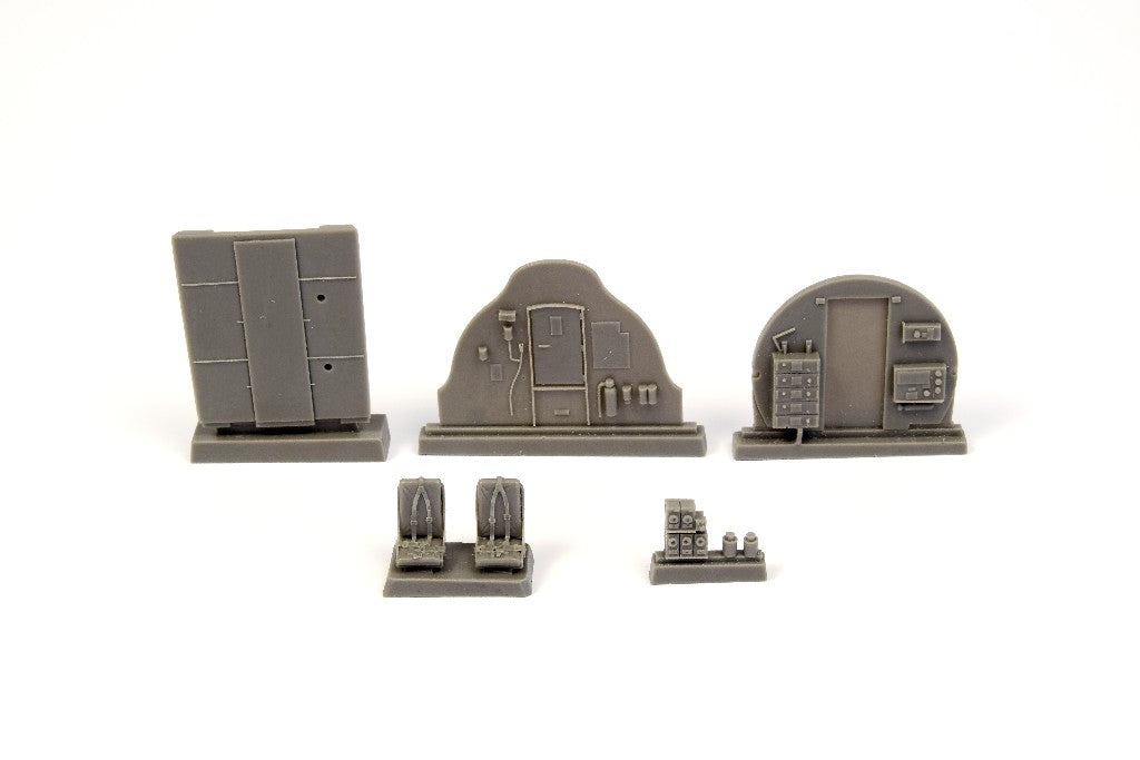 CMK CMK7381 1:72 B-17G Flying Fortress Radio Operator Station