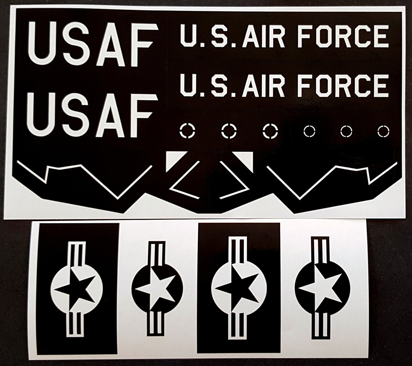 Dead Design Models DDMNM32006 1:32 F-86D/K Sabre Dog National Insignia