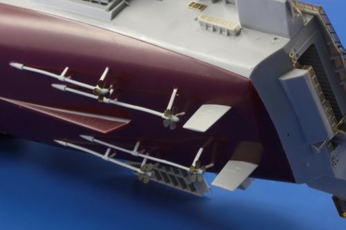 Eduard ED17027 1:700 USS Nimitz CVN-68