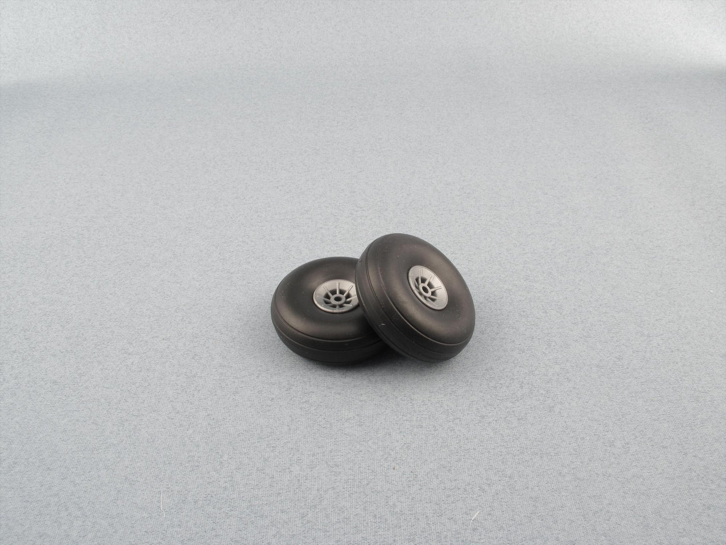 Radio Active Airwheel Nylon Hub 57mm/2.25"(pk2) RAA1206