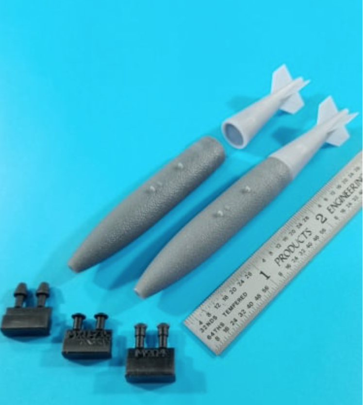 Flying Leathernecks FL32-2020 Mk-82 / BLU-111 500lb BSU-33 Bomb 1:32