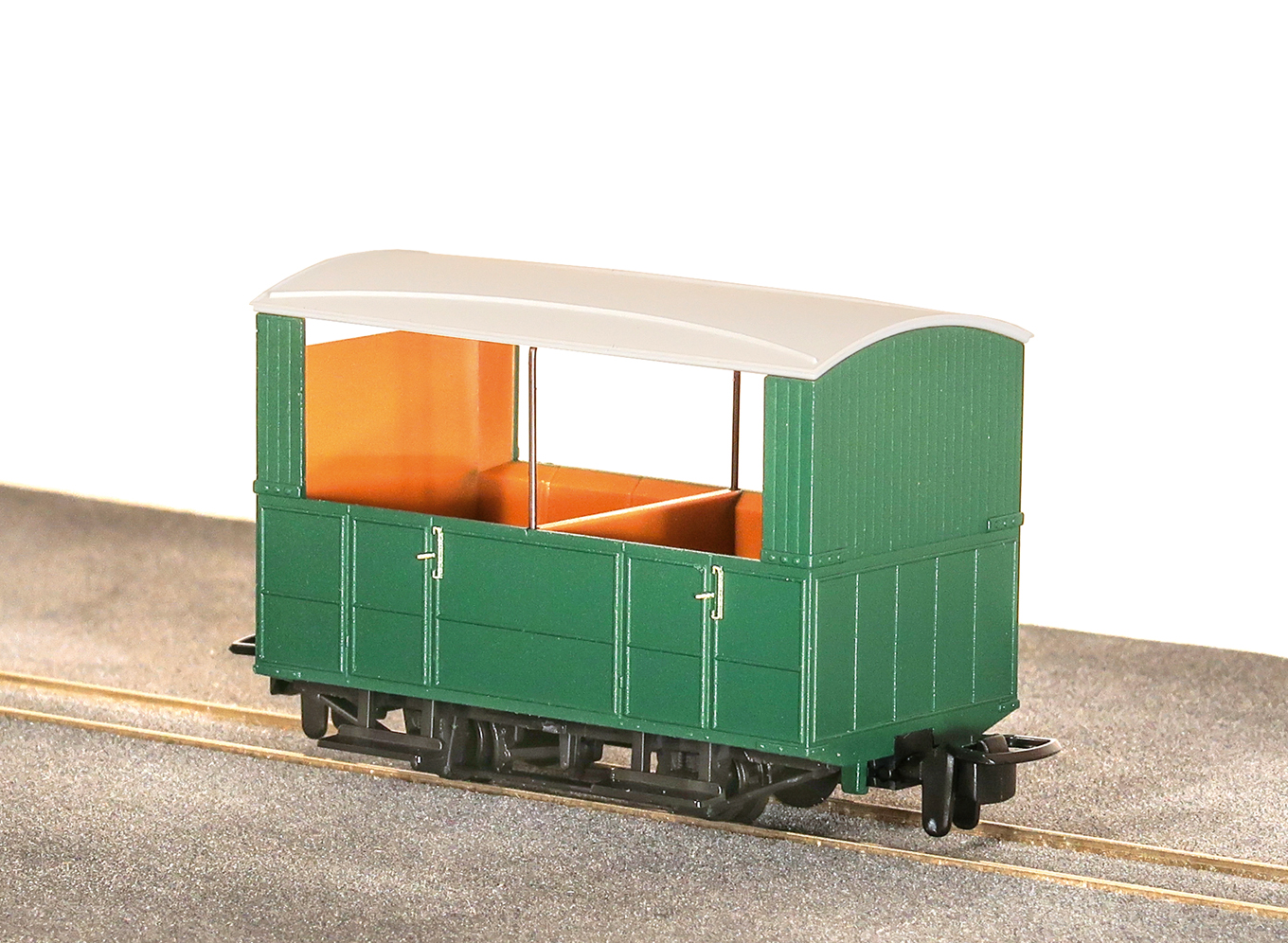 PECO GR-520UG 4 Wheel Open Side Coach Green OO9 Gauge