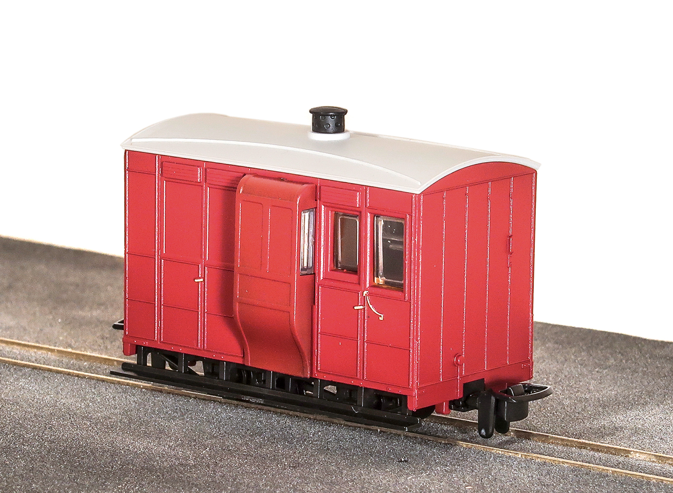 PECO GR-530UR 4 Wheel Brake Coach Red OO9 Gauge