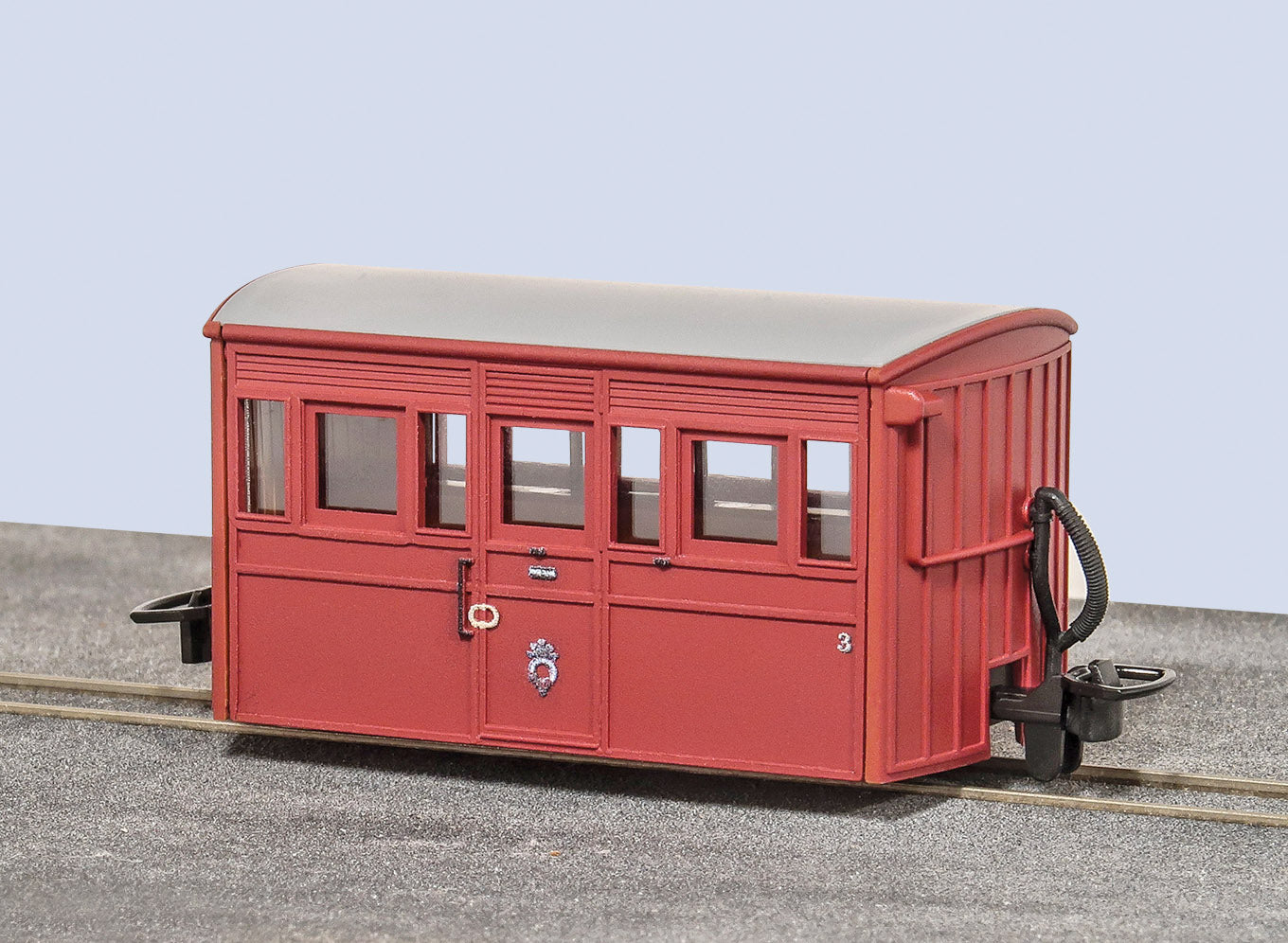 PECO GR-558B Bug Box Coach 1970s/80s Livery, No. 4 OO9 Gauge