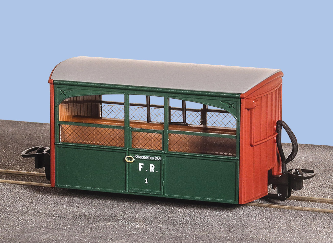 PECO GR-562 Bug Box Coach - Colonel Stephens Livery - Zoo Car OO9 Gauge